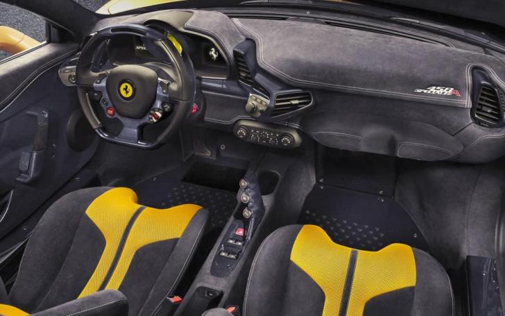 Ferrari 458 Speciale Aperta/Gamintojo nuotrauka