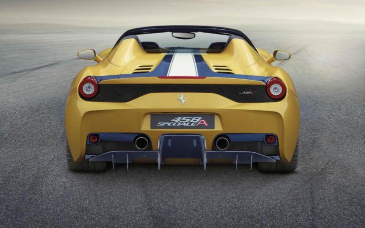 Ferrari 458 Speciale Aperta/Gamintojo nuotrauka