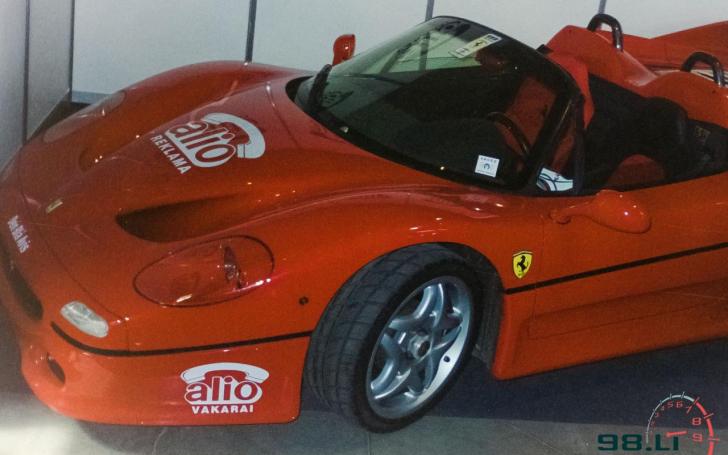 Ferrari F50/Vytauto Pilkausko nuotrauka Ferrari F50/Vytauto Pilkausko nuotrauka