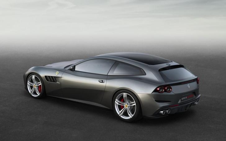 Ferrari GTC4Lusso/Gamintojo nuotrauka