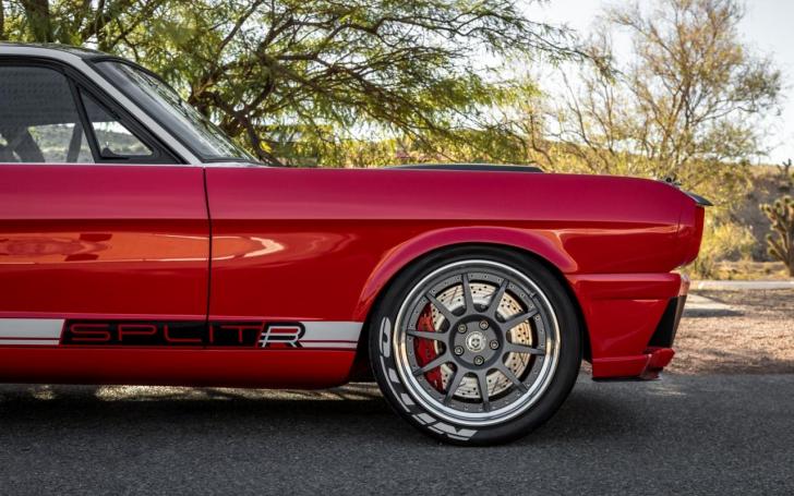 Ford Mustang Ringbrothers/Gamintojo nuotrauka