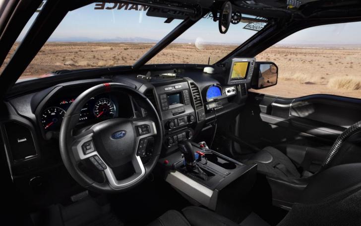 Ford F-150 Raptor/Gamintojo nuotrauka