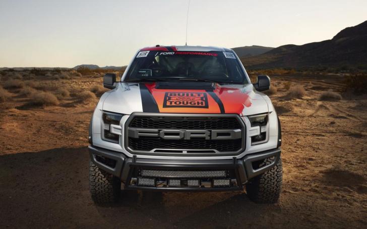 Ford F-150 Raptor/Gamintojo nuotrauka