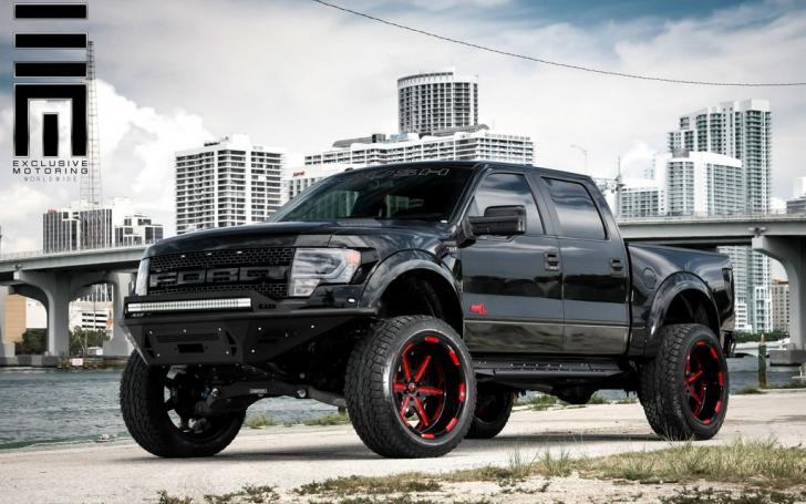 Ford SVT Raptor Exclusive Motoring