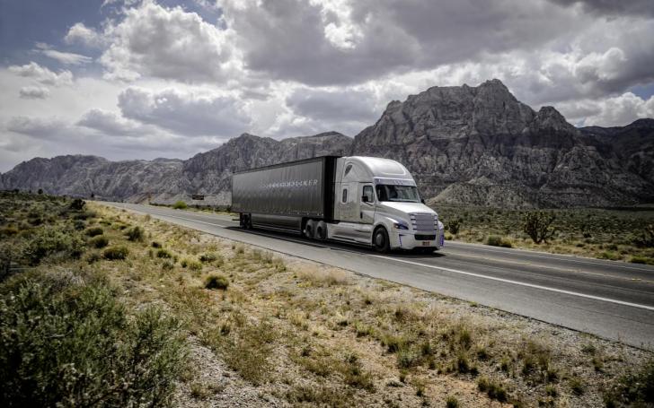 Freightliner Inspiration/Gamintojo nuotrauka