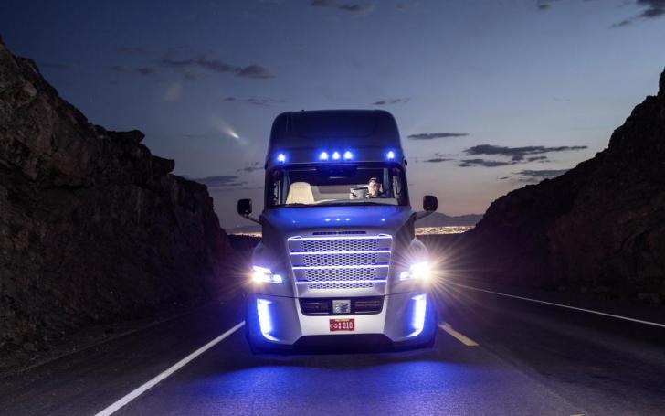 Freightliner Inspiration/Gamintojo nuotrauka