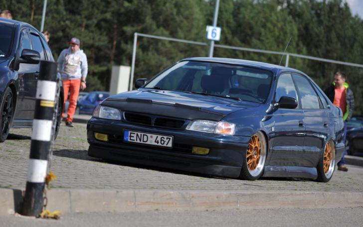 Freshfit 2015 žiūrovų automobiliai/98.lt nuotrauka