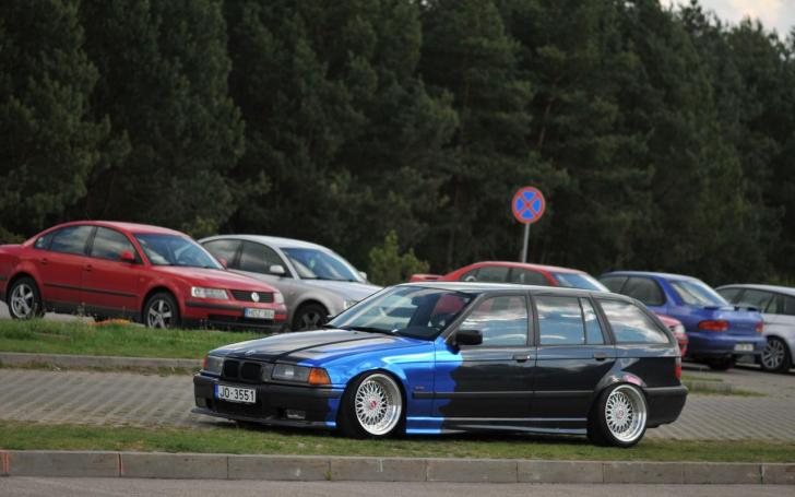 Freshfit 2015 žiūrovų automobiliai/98.lt nuotrauka