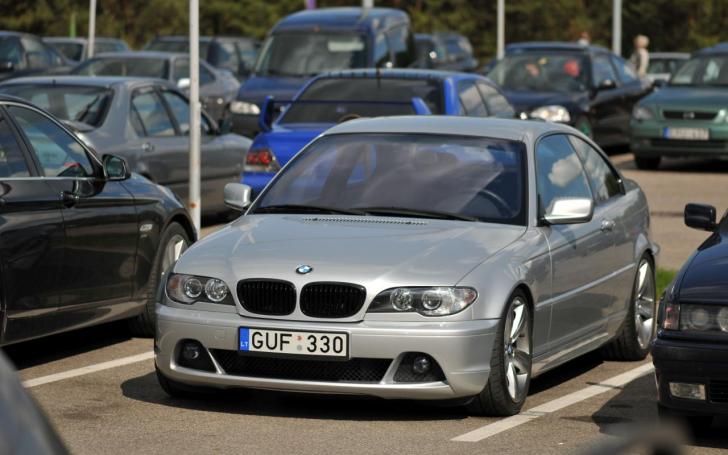 Freshfit 2015 žiūrovų automobiliai/98.lt nuotrauka