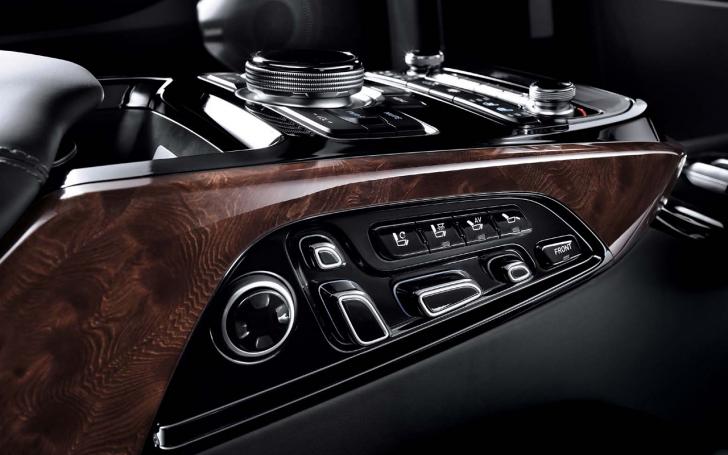 Genesis EQ900L