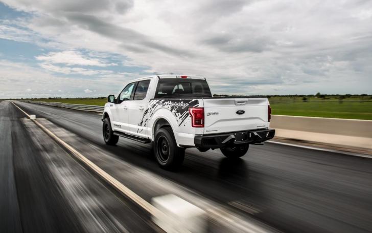 Hennessey Velociraptor 700