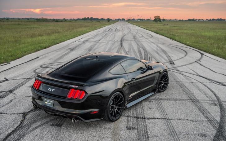 HPE800 Ford Mustang 25th Anniversary Edition