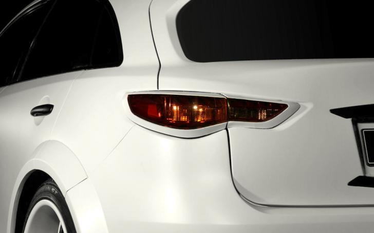 Infiniti FX Matdes/Gamintojo nuotrauka