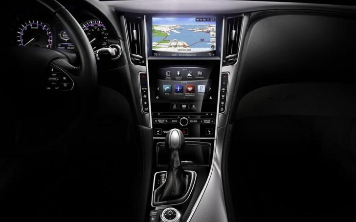 Infiniti Q50/Gamintojo nuotrauka