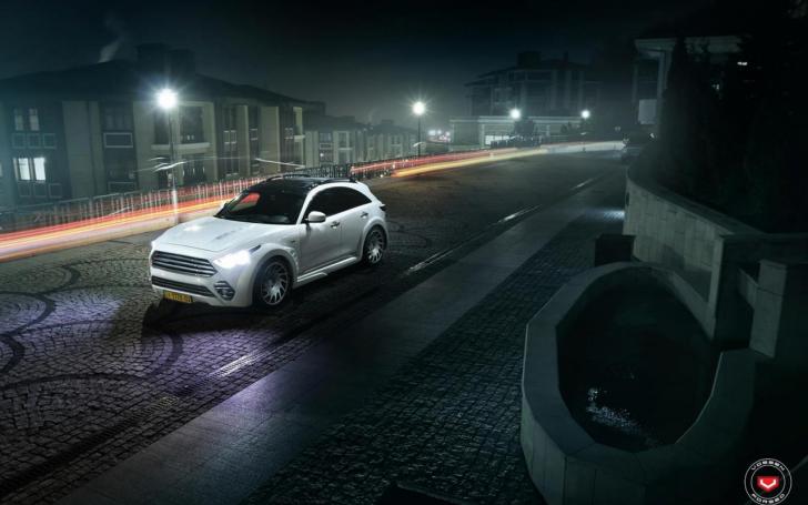 Infiniti QX70