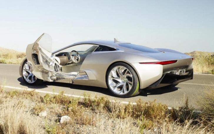 Jaguar C-X75/Gamintojo nuotrauka