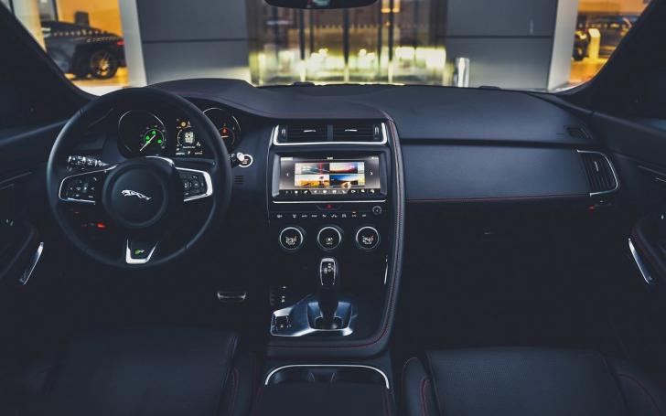 Jaguar E-Pace