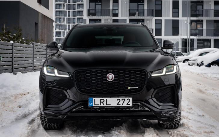 Jaguar F-Pace