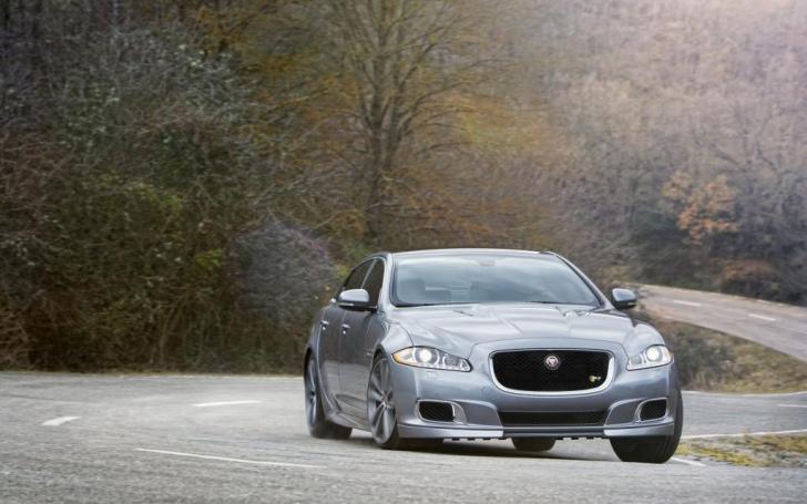 Jaguar XJR Saloon/Gamintojo nuotrauka