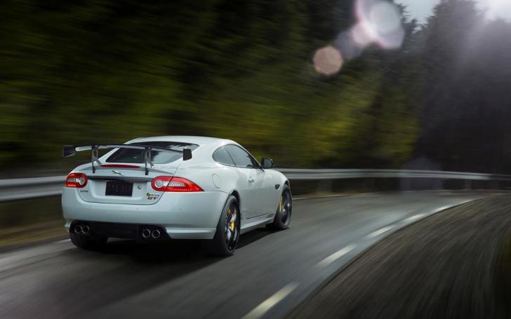 Jaguar XKR-S GT/Gamintojo nuotrauka