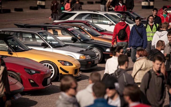 Japoniški automobiliai/Organizatorių nuotrauka