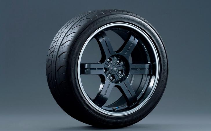 JDM Nissan GT-R Track Pack/Gamintojo nuotrauka