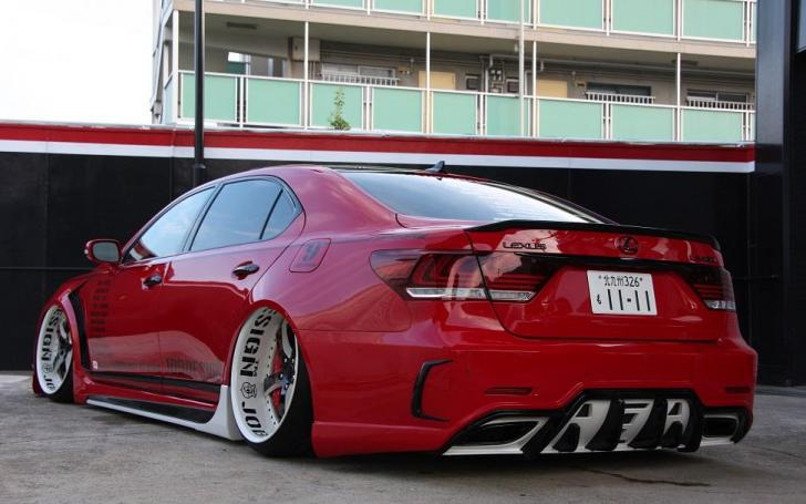 JobDesign Lexus LS460L/Gamintojo nuotrauka
