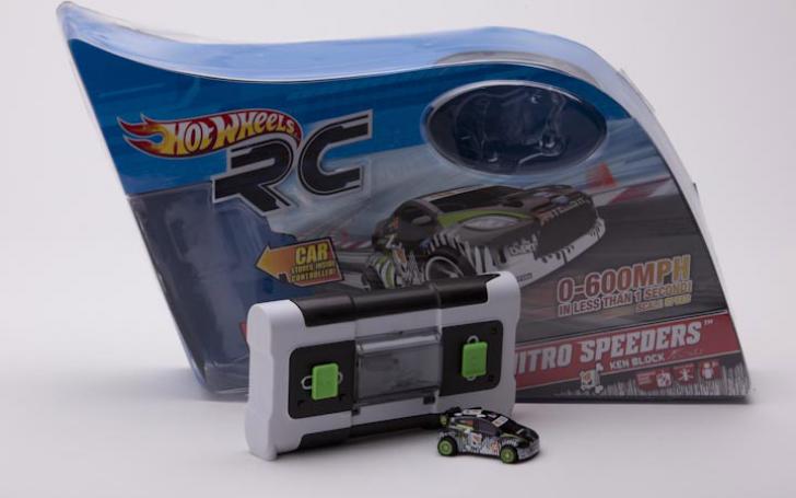 Ken Block Hot Wheels Ford Fiesta/Gamintojo nuotrauka