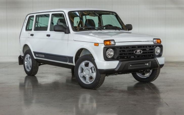 Lada 4x4 Urban 5d