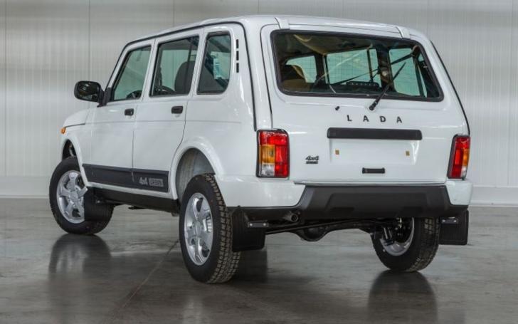 Lada 4x4 Urban 5d