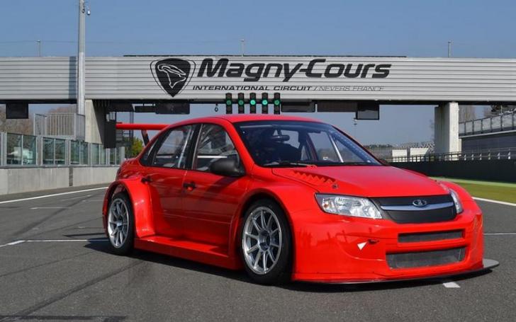 Lada Granta TC1 WTCC/Gamintojo nuotrauka