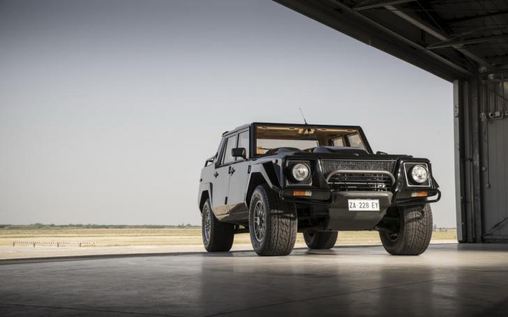 Lamborghini LM002