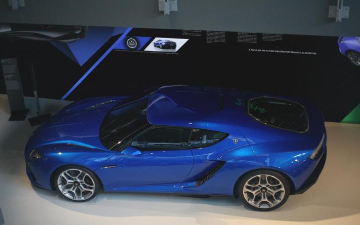 Lamborghini Asterion/Autoplius.lt nuotrauka