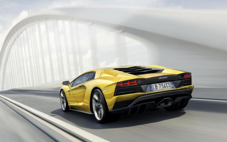 Lamborghini Aventador S