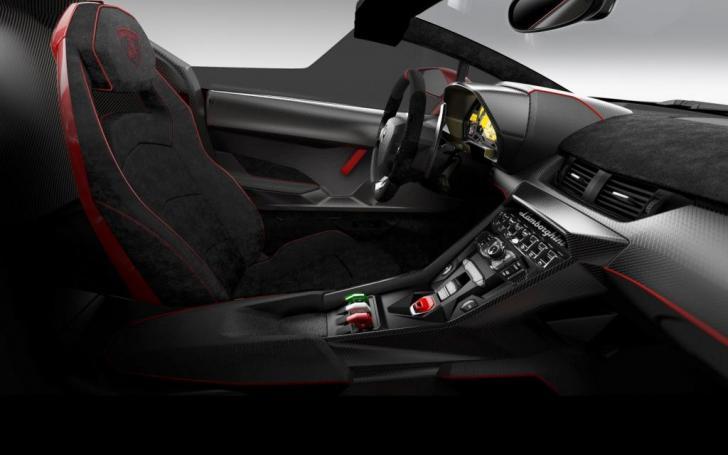 Lamborghini Veneno Roadster/Gamintojo nuotrauka