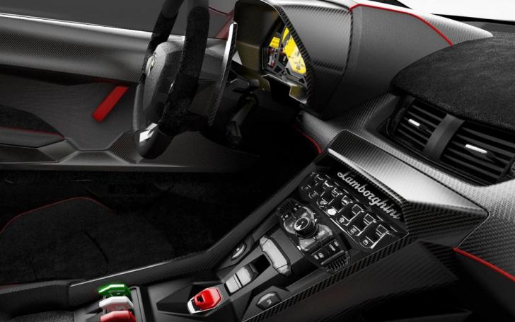 Lamborghini Veneno Roadster/Gamintojo nuotrauka
