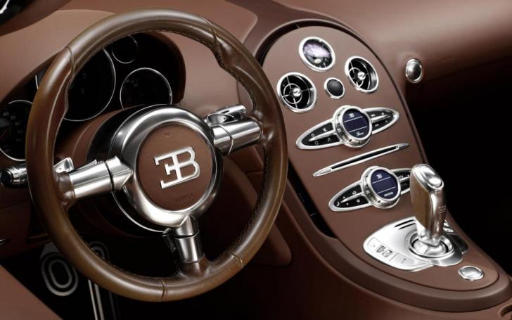 Ettore Bugatti Legend/Gamintojo nuotrauka
