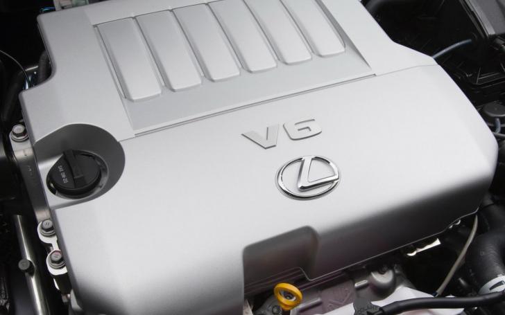 Lexus ES/Gamintojo nuotrauka