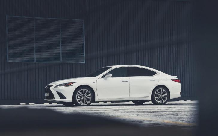 Lexus ES 300h