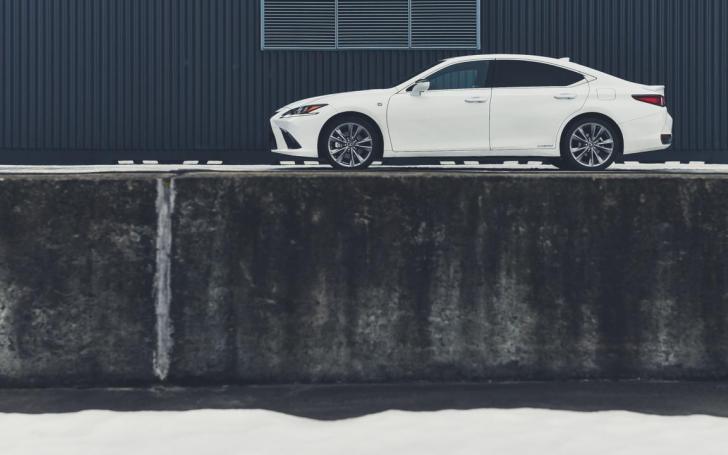 Lexus ES 300h