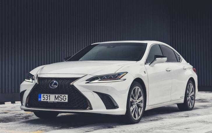 Lexus ES 300h