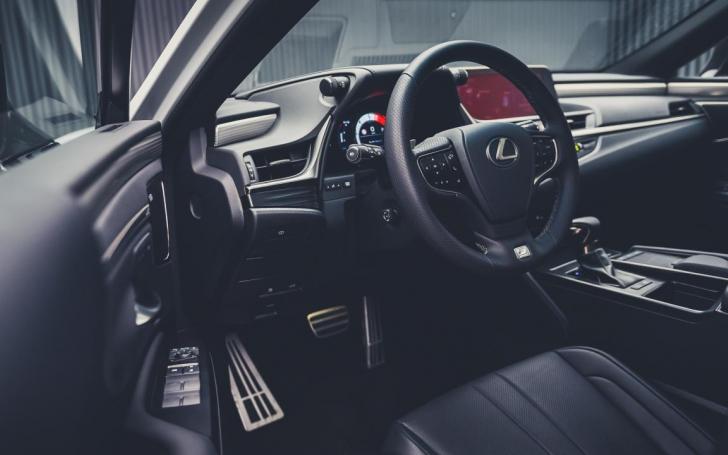 Lexus ES 300h