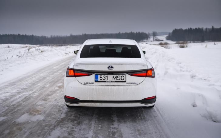 Lexus ES 300h