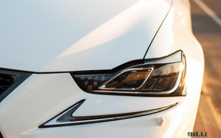 Atnaujintas Lexus IS/vytophoto.com nuotrauka