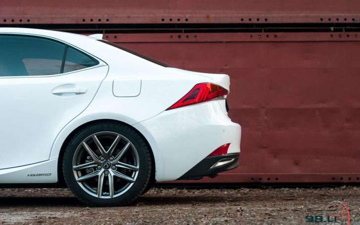 Atnaujintas Lexus IS/vytophoto.com nuotrauka