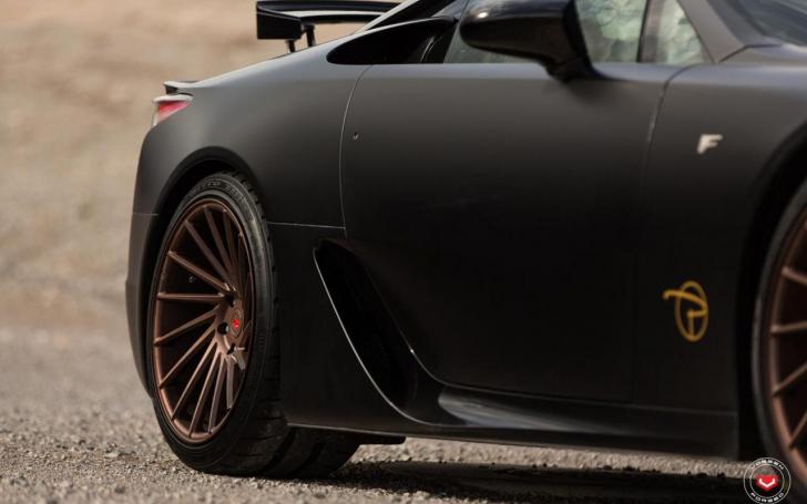 Lexus LFA Vossen/Gamintojo nuotrauka