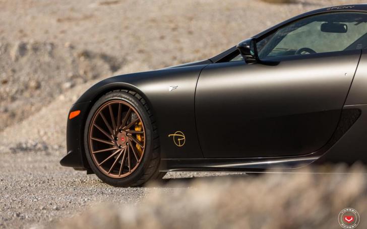 Lexus LFA Vossen/Gamintojo nuotrauka