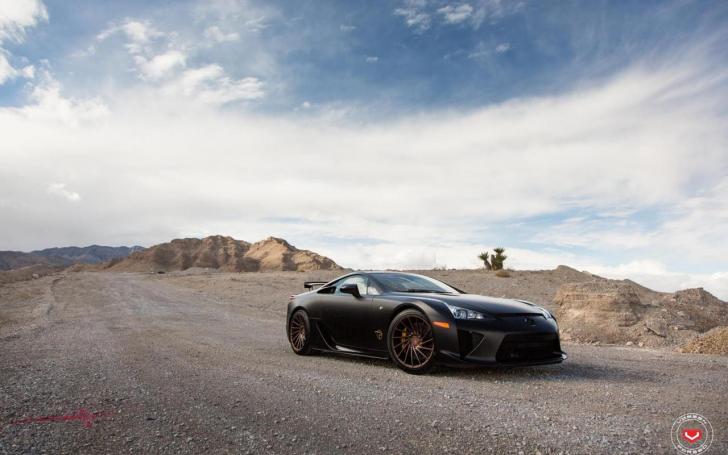 Lexus LFA Vossen/Gamintojo nuotrauka