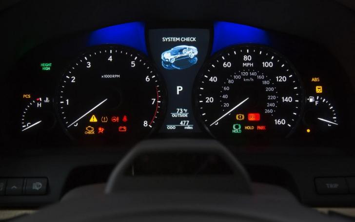Lexus LS 460/Gamintojo nuotrauka