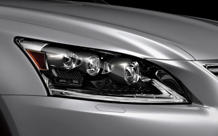 Lexus LS 460/Gamintojo nuotrauka